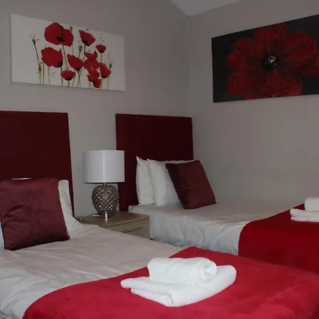 The Trafalgar Sleeps 7 Town Centre House Scarborough