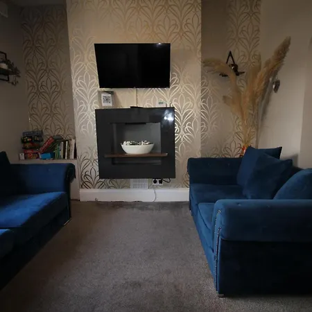 Tatil Evi The Trafalgar Sleeps 7 Town Centre House