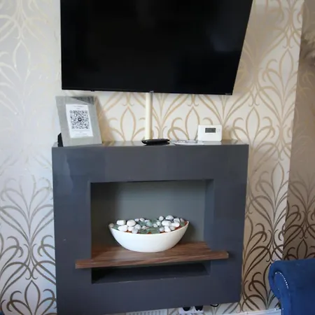 The Trafalgar Sleeps 7 Town Centre House Tatil Evi Scarborough