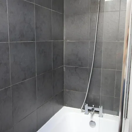 Tatil Evi The Trafalgar Sleeps 7 Town Centre House Scarborough
