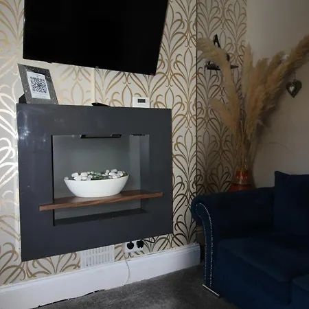The Trafalgar Sleeps 7 Town Centre House * Scarborough