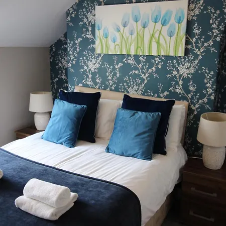 Tatil Evi The Trafalgar Sleeps 7 Town Centre House
