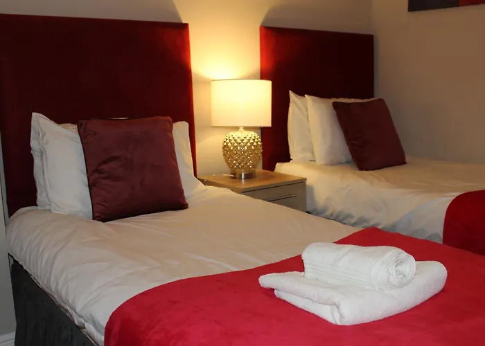 別荘 The Trafalgar Sleeps 7 Town Centre House *