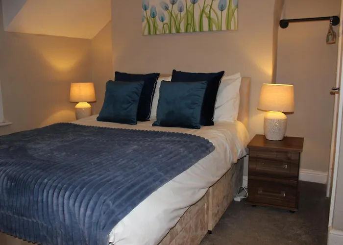 The Trafalgar Sleeps 7 Town Centre House スカーバラ